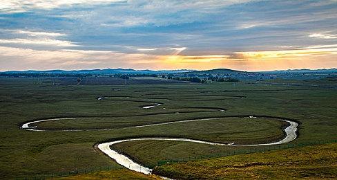 《黎明行者之血》21分钟玩法概述 展示游戏特色机制